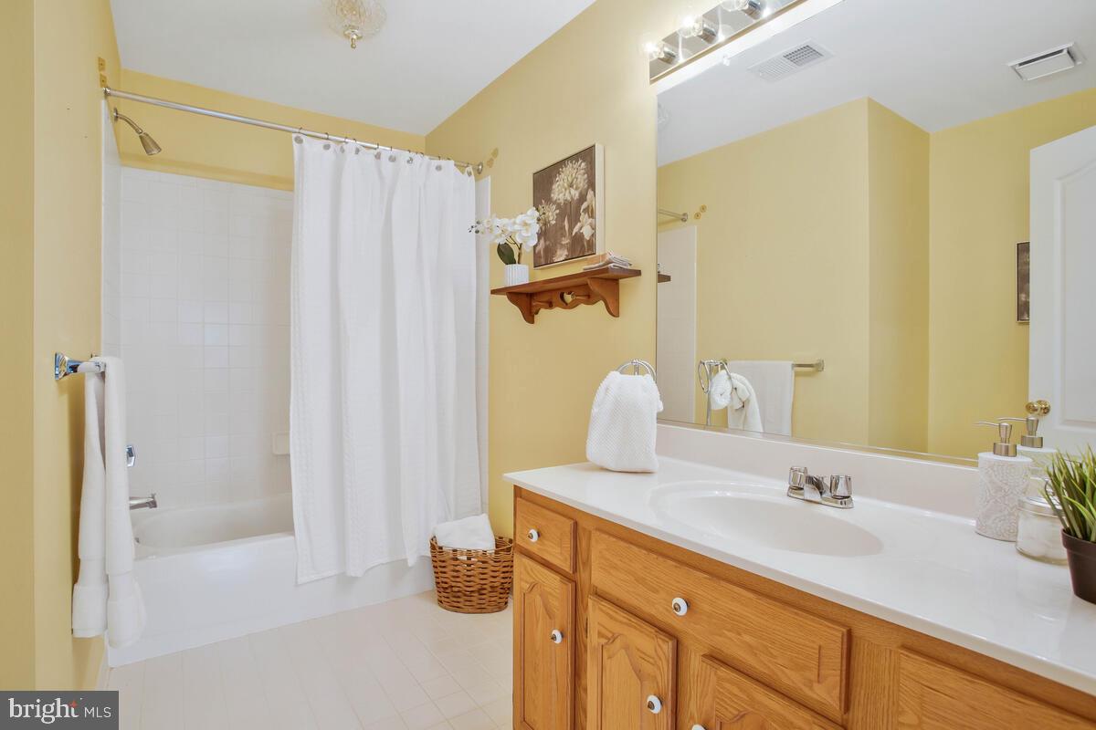 1211 Fairfield Estates Ln