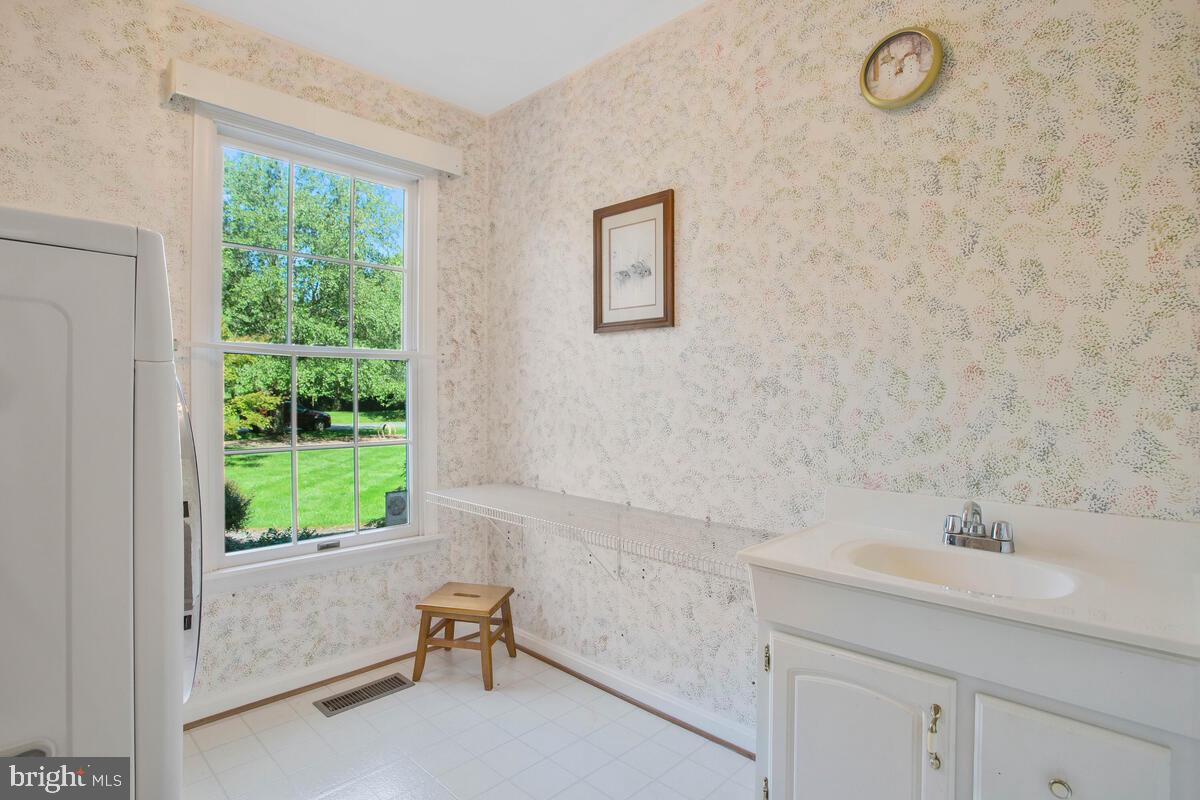 1211 Fairfield Estates Ln