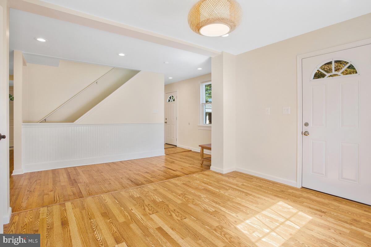 712 Red Cedar Rd