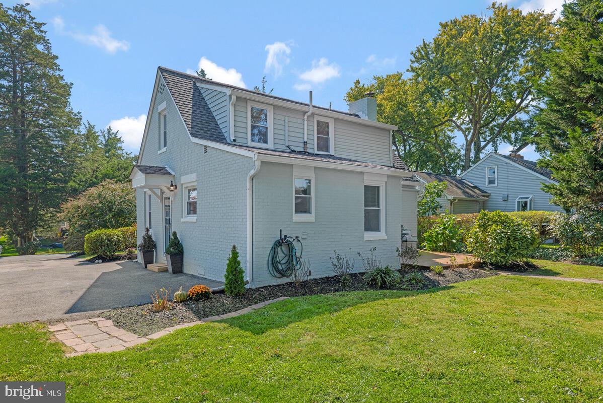 712 Red Cedar Rd