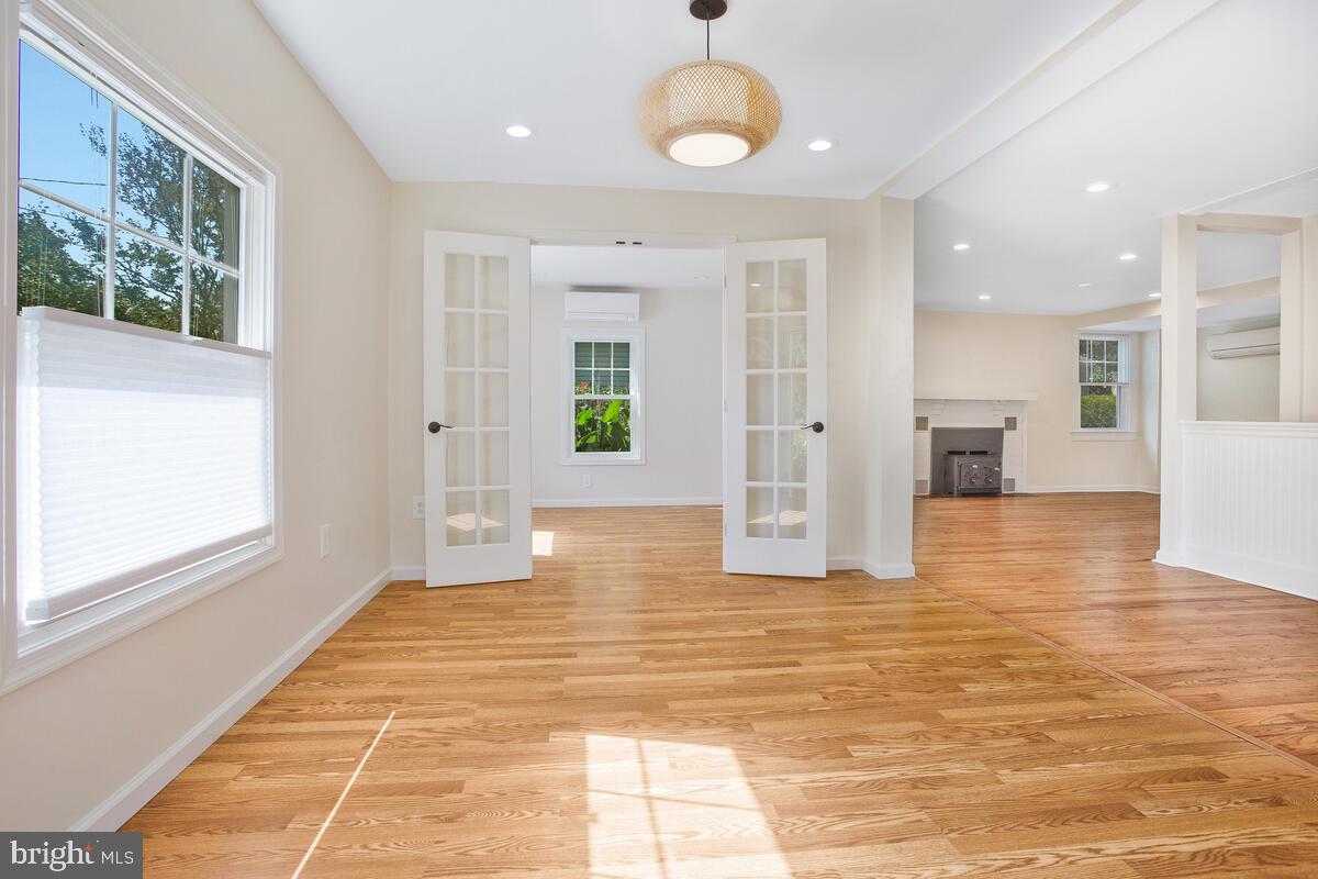 712 Red Cedar Rd