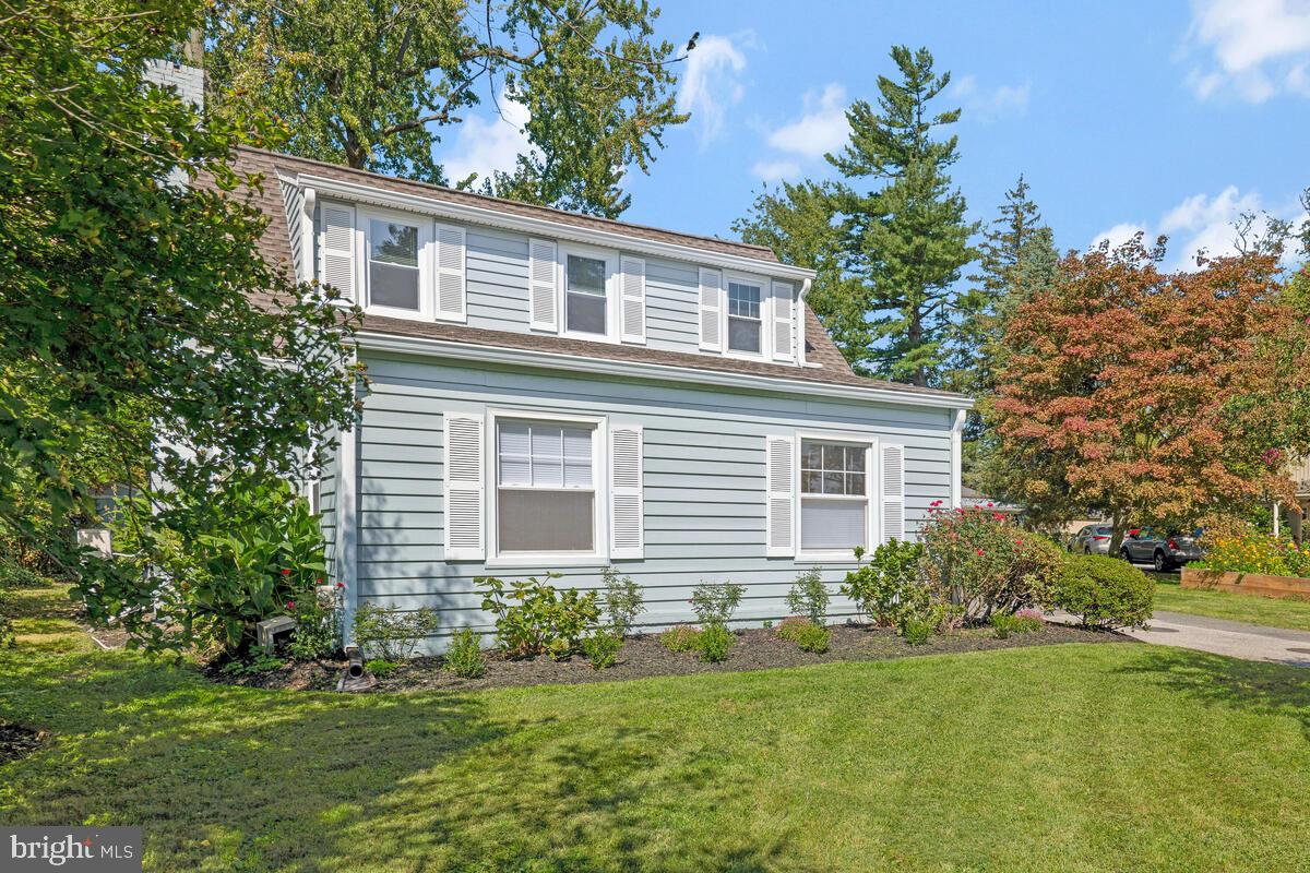 712 Red Cedar Rd