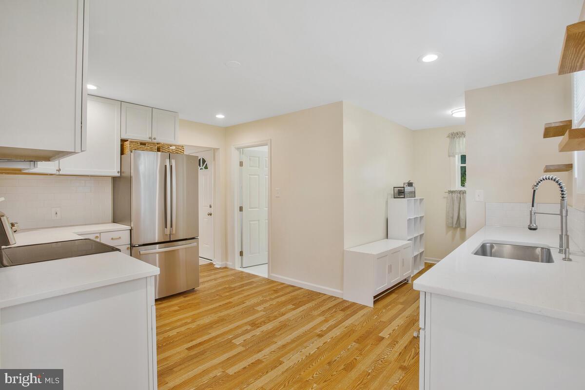 712 Red Cedar Rd