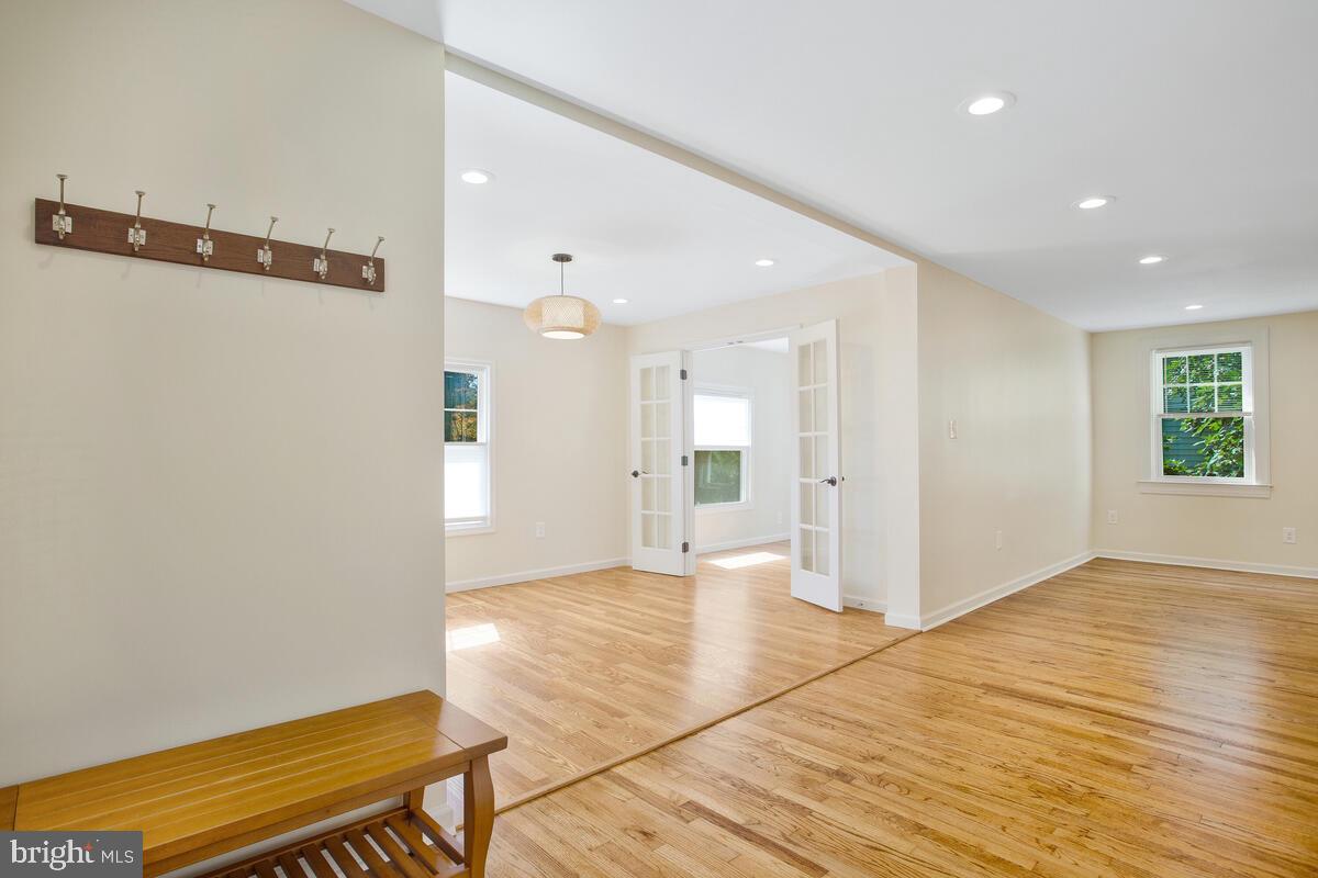 712 Red Cedar Rd