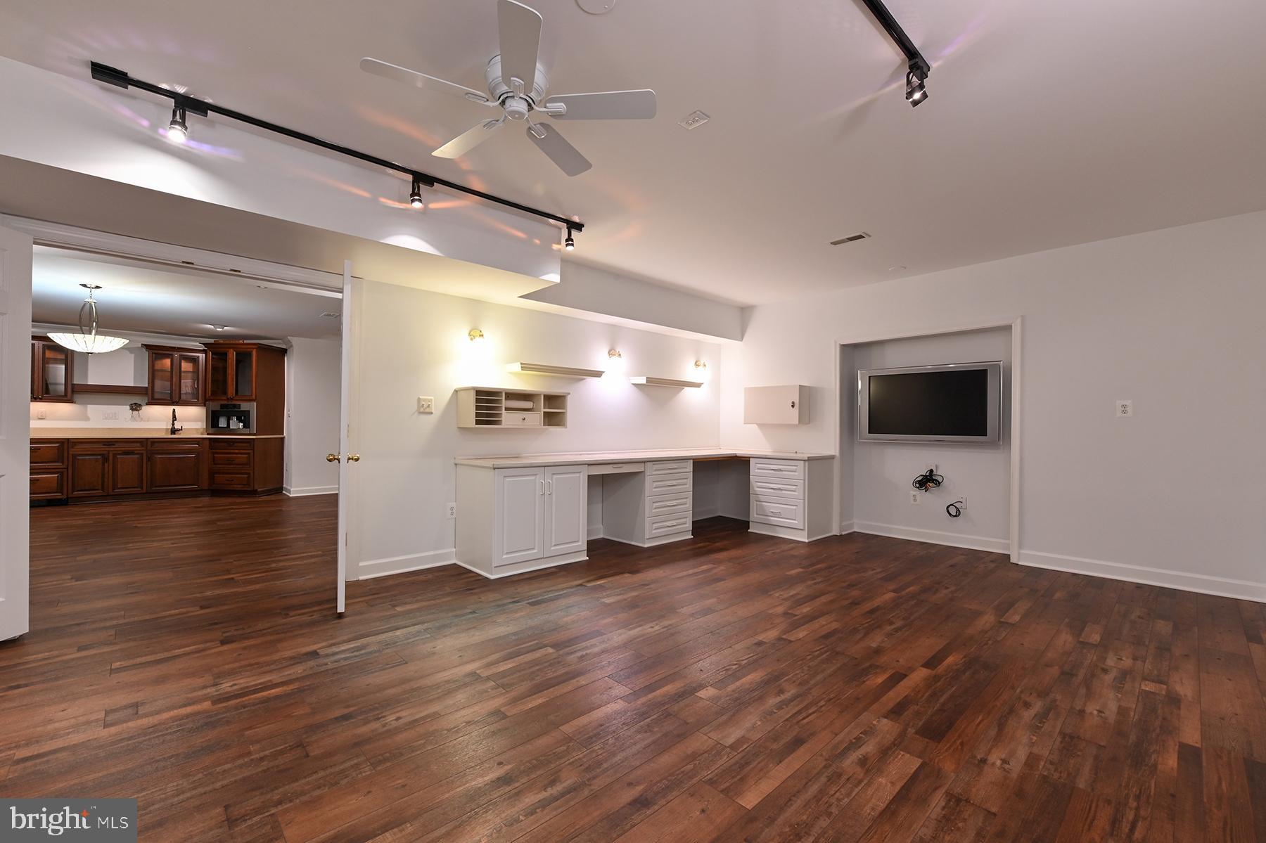 1955 Severn Grove Rd