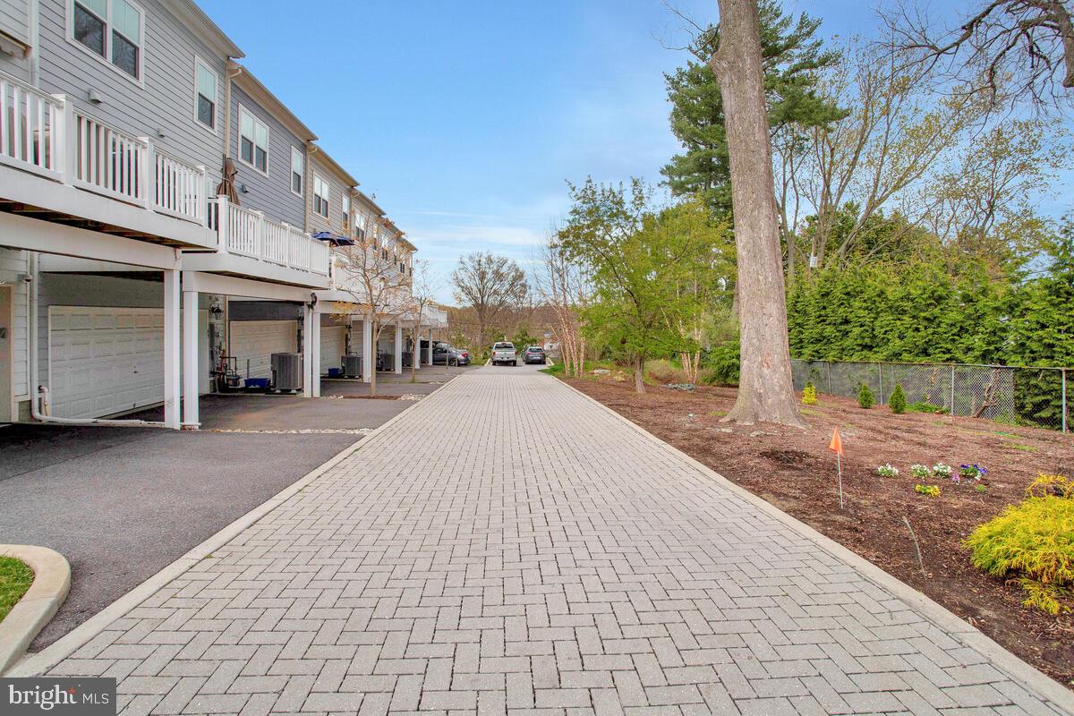 65 Primrose Hill Ln