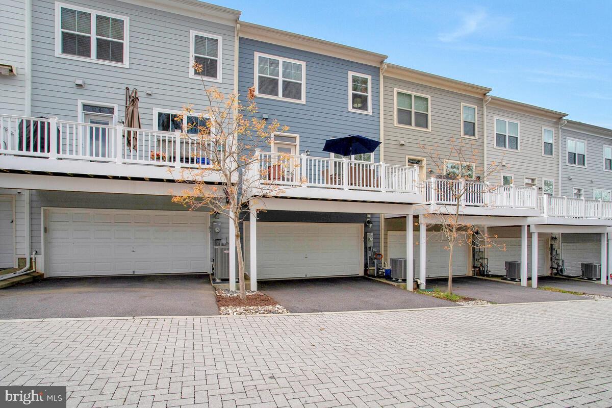 65 Primrose Hill Ln