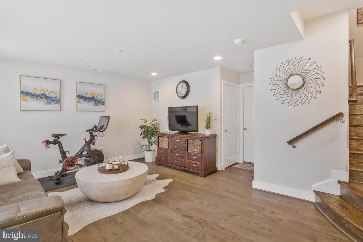 65 Primrose Hill Ln