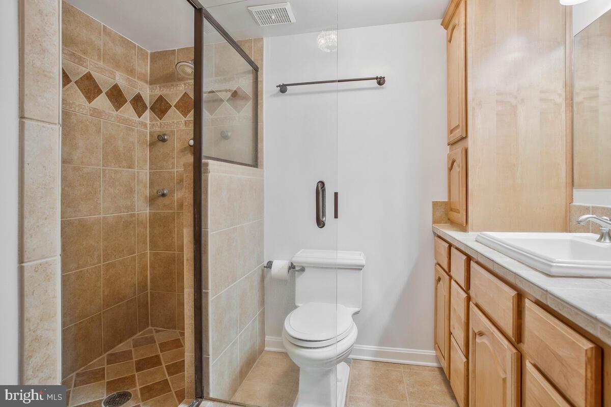 11 Silverwood Cir #4