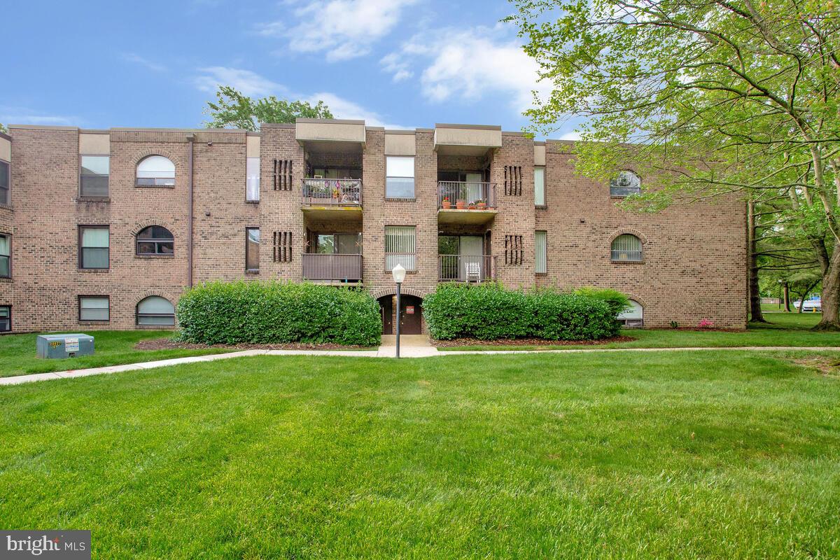 11 Silverwood Cir #4