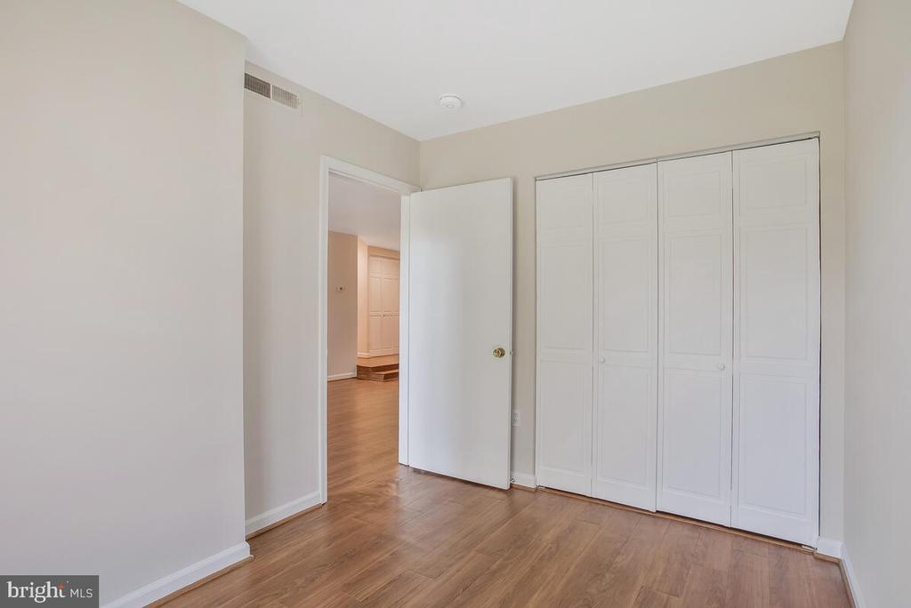 1 Silverwood Cir #10