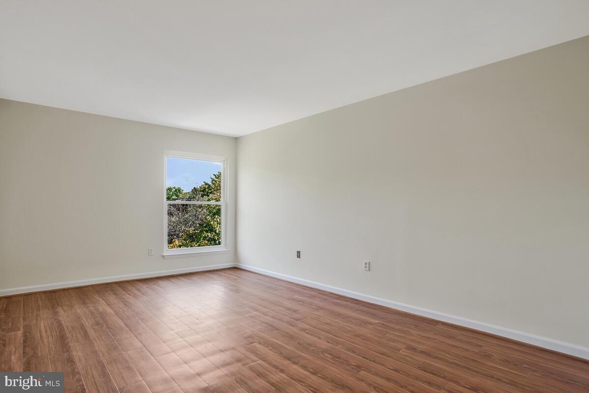 1 Silverwood Cir #10