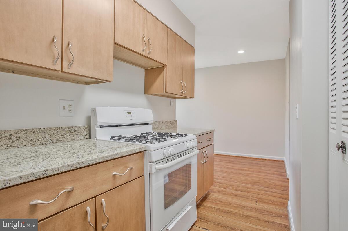 1 Silverwood Cir #10
