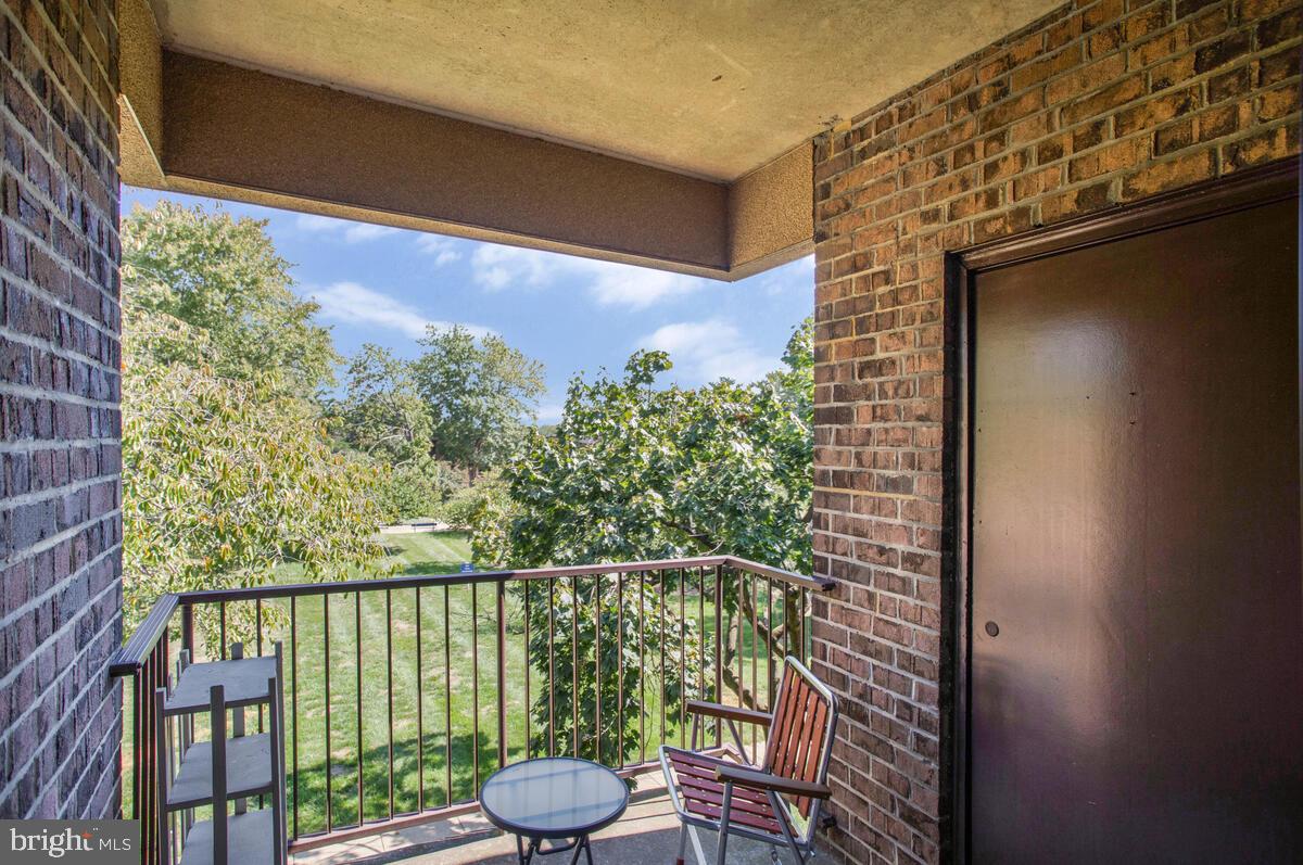 1 Silverwood Cir #10