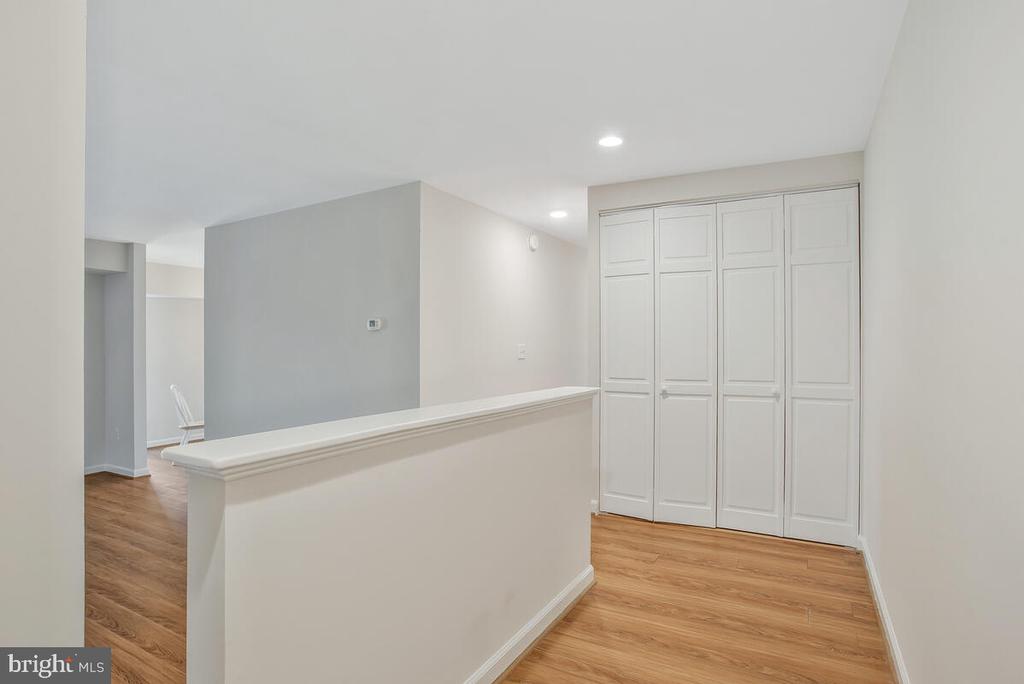 1 Silverwood Cir #10