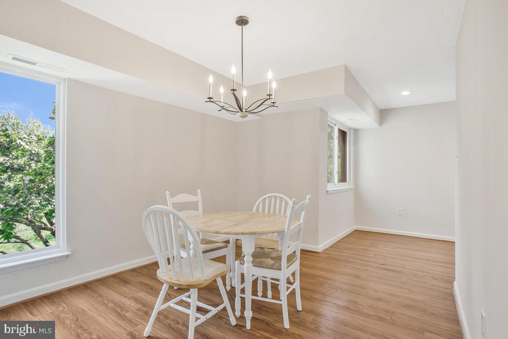 1 Silverwood Cir #10