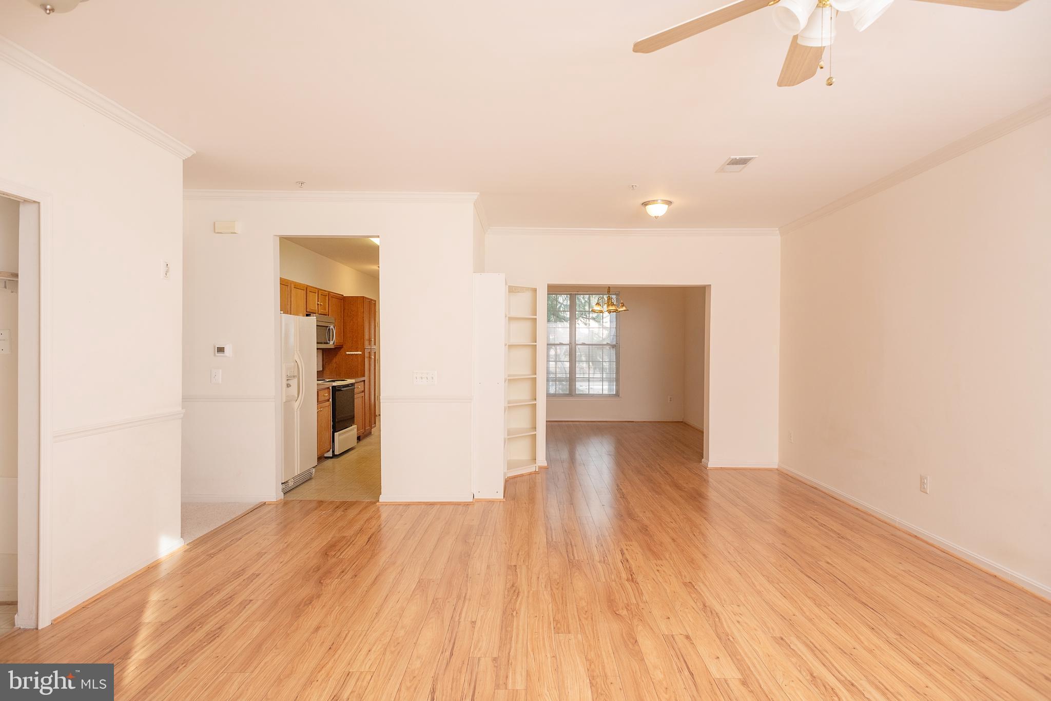 33 HARBOUR HEIGHTS DR #33