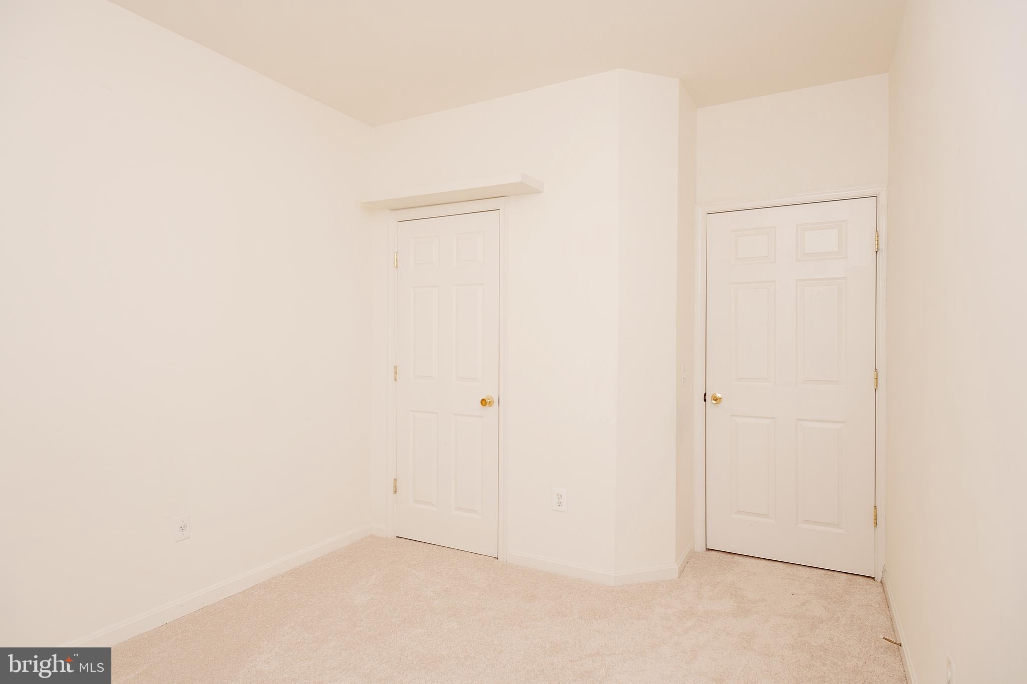 33 HARBOUR HEIGHTS DR #33