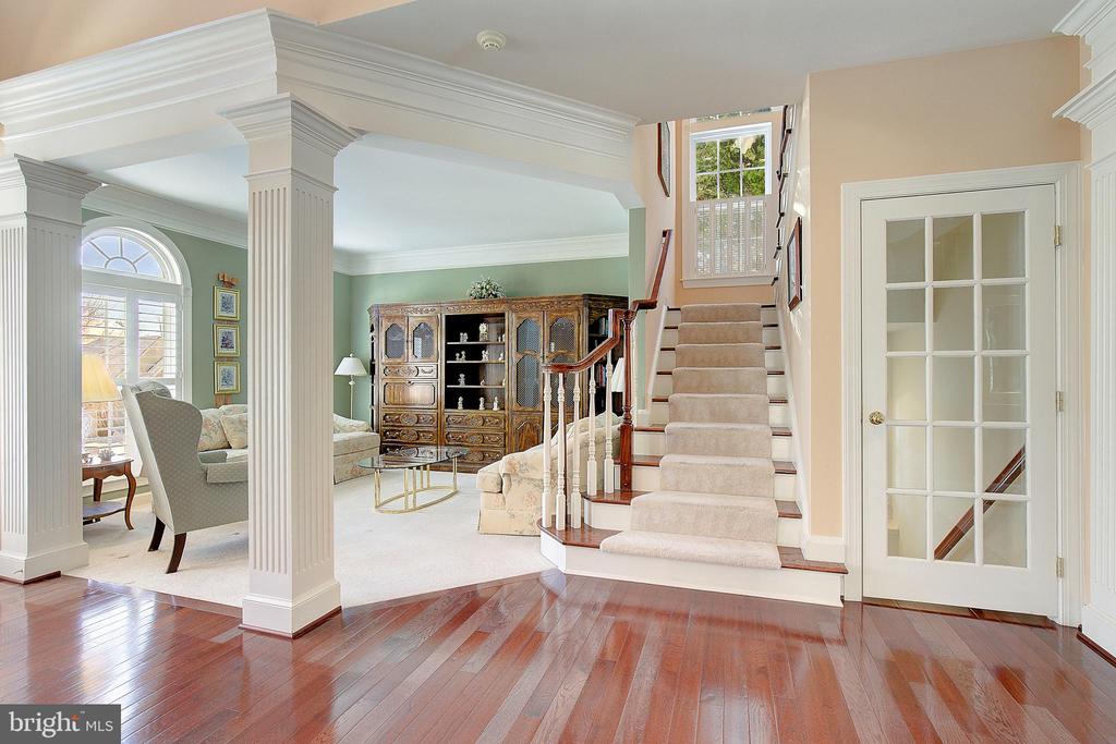 1218 Whetstone Dr