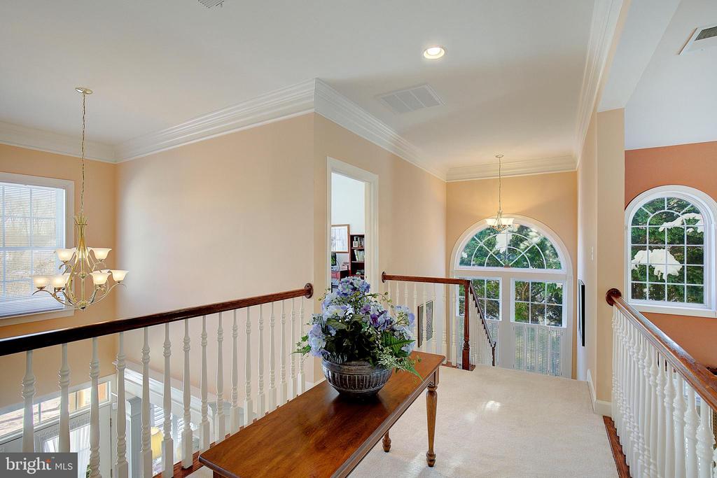 1218 Whetstone Dr