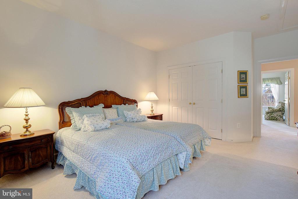 1218 Whetstone Dr