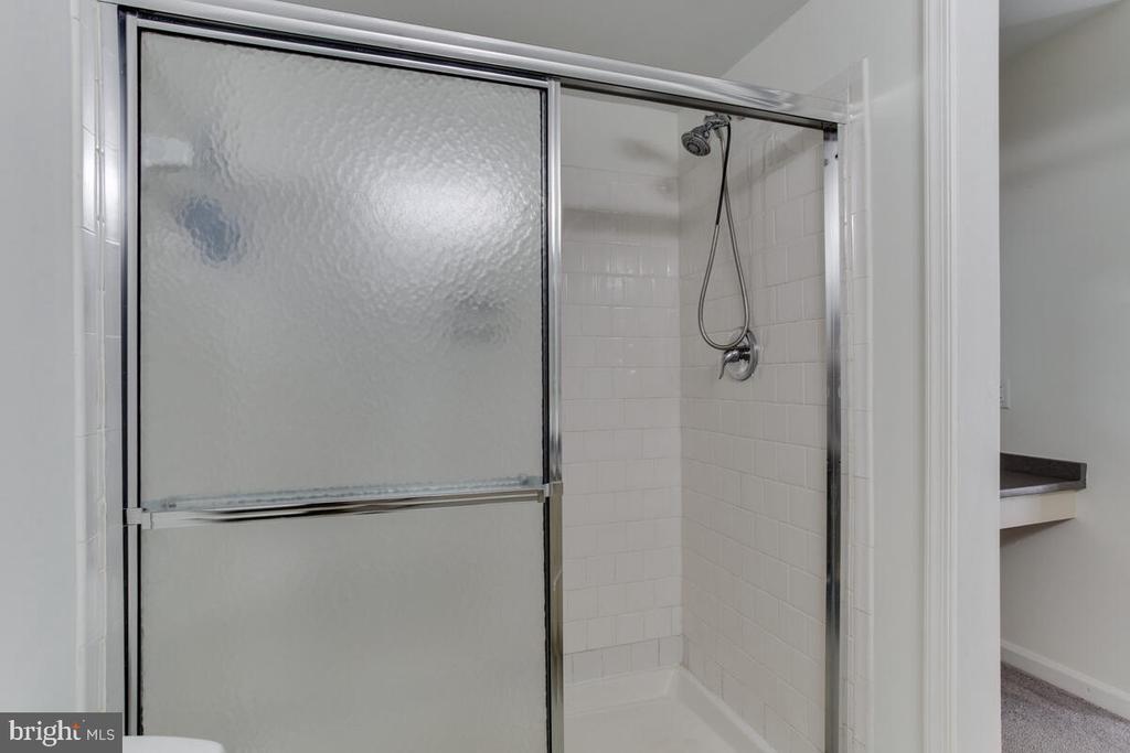 15 Silverwood Cir #11