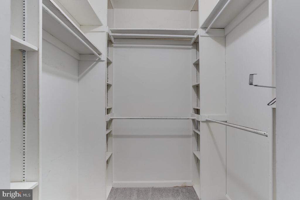 15 Silverwood Cir #11