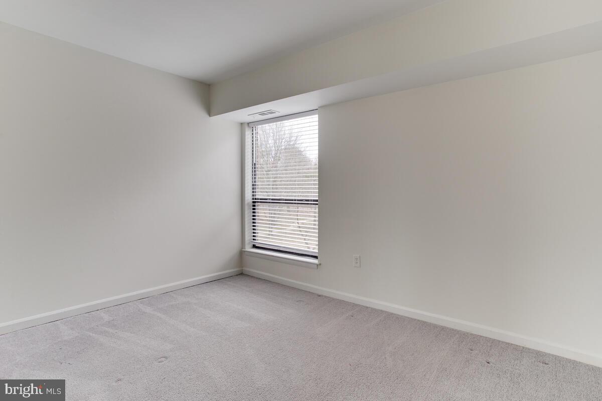 15 Silverwood Cir #11