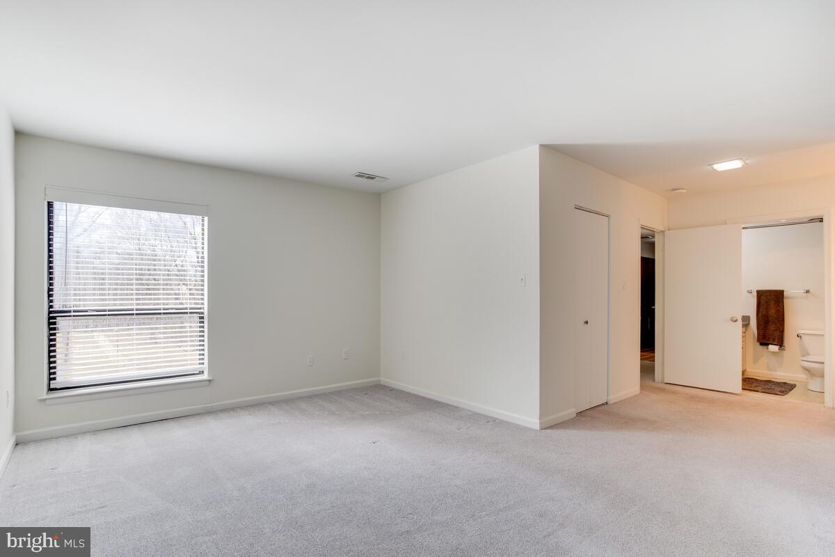 15 Silverwood Cir #11