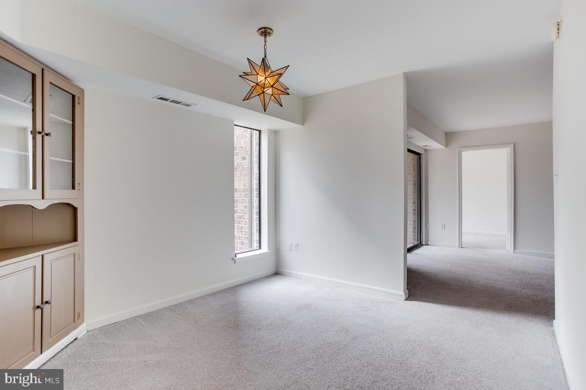 15 Silverwood Cir #11