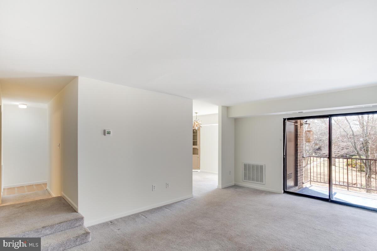 15 Silverwood Cir #11