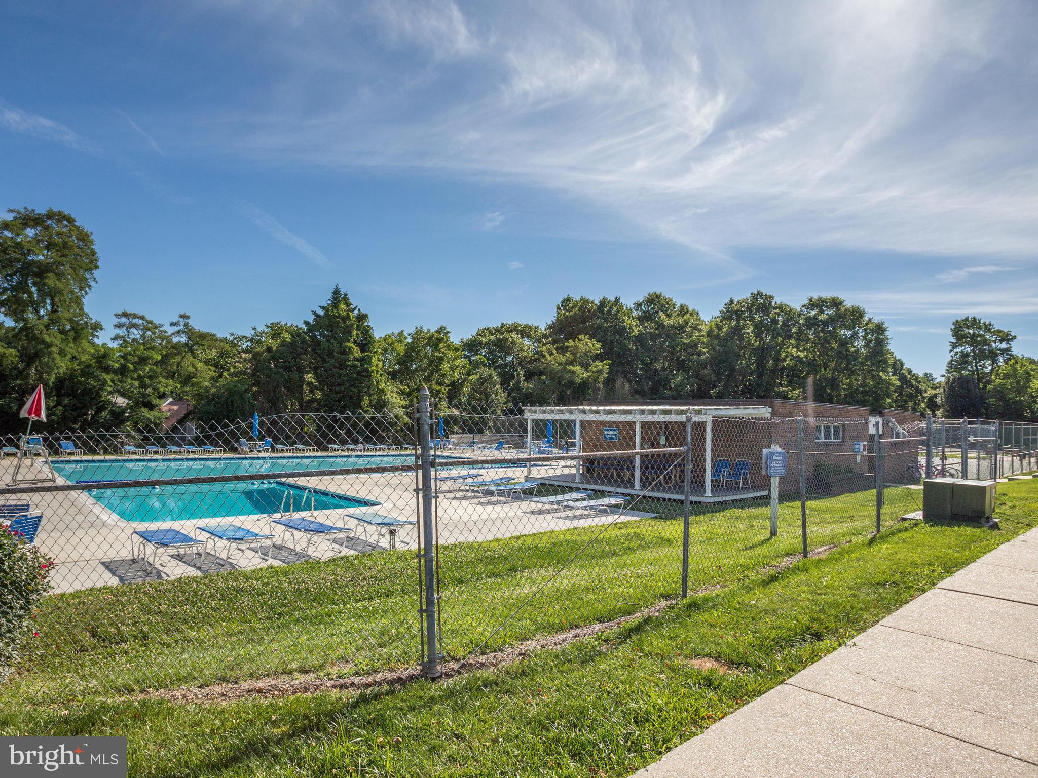15 Silverwood Cir #11