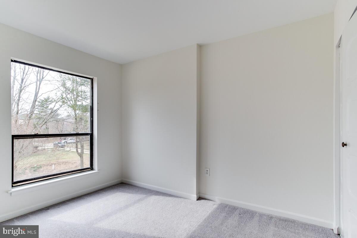 15 Silverwood Cir #11