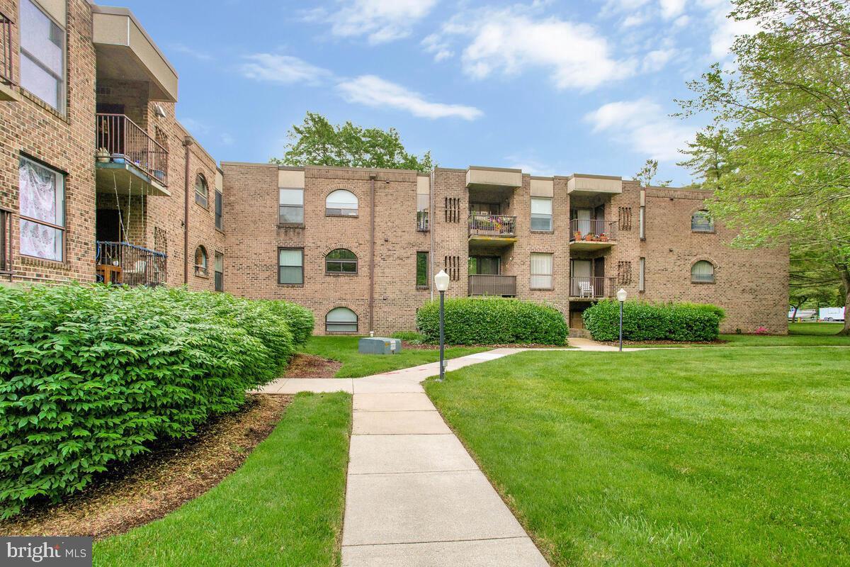 21 Silverwood Cir #8