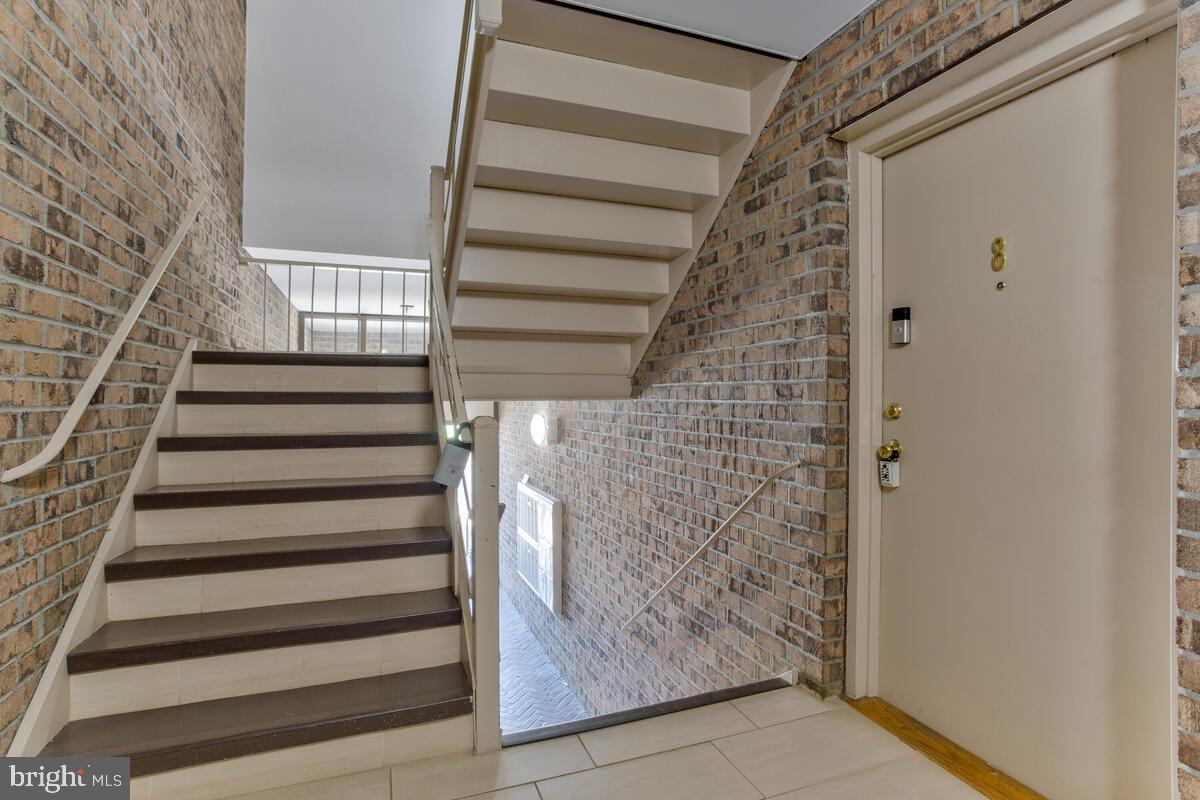 21 Silverwood Cir #8