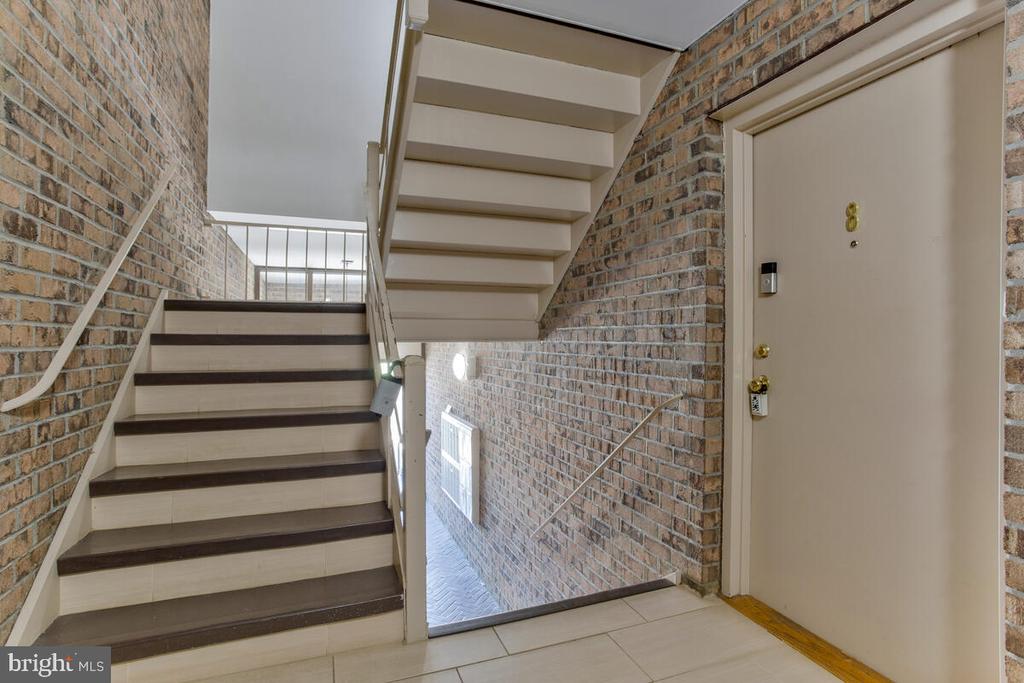 21 Silverwood Cir #8