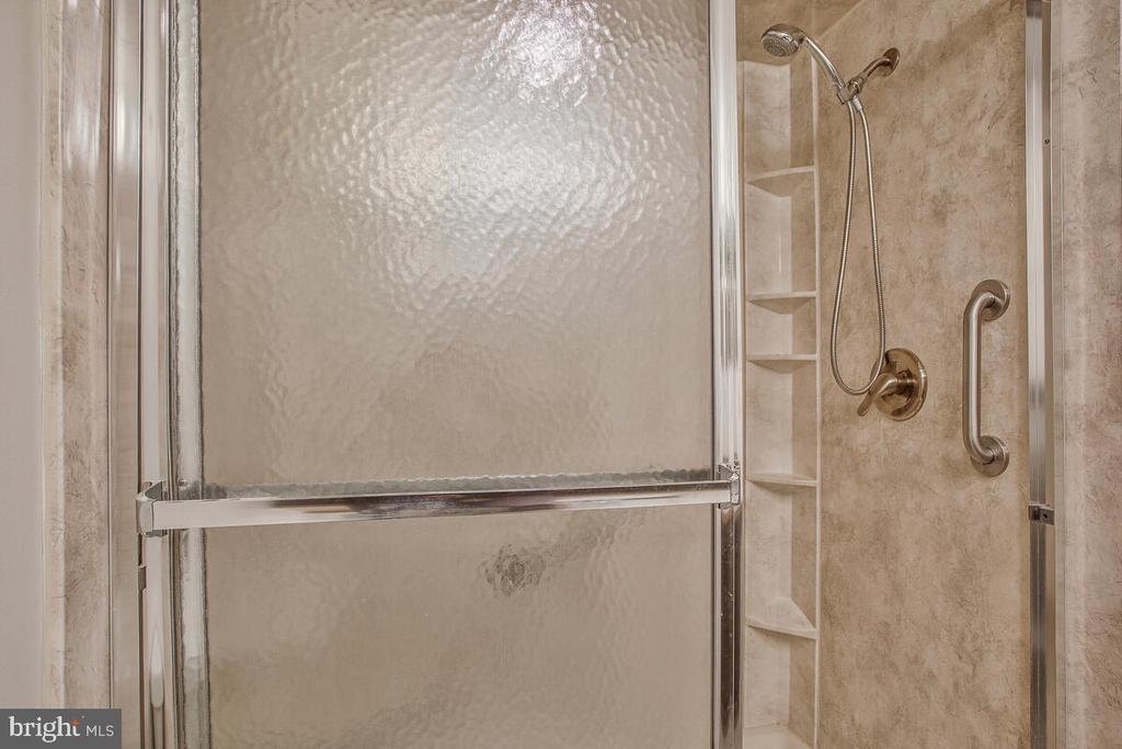 21 Silverwood Cir #8