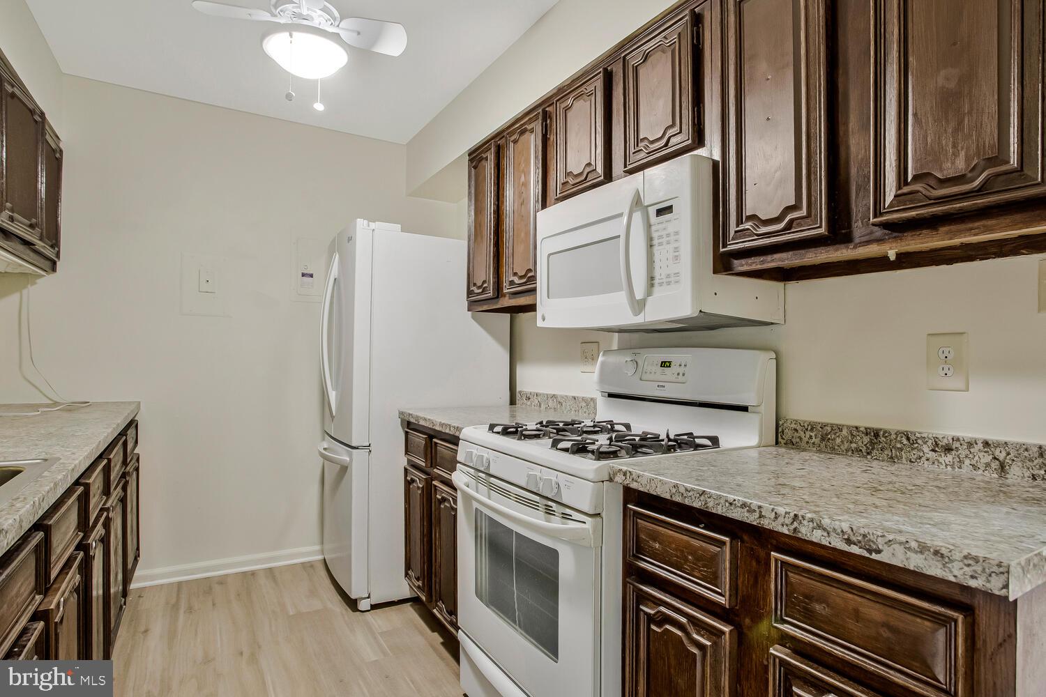 21 Silverwood Cir #8