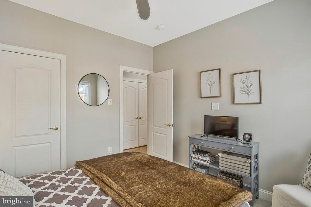 2707 Merlot Ln