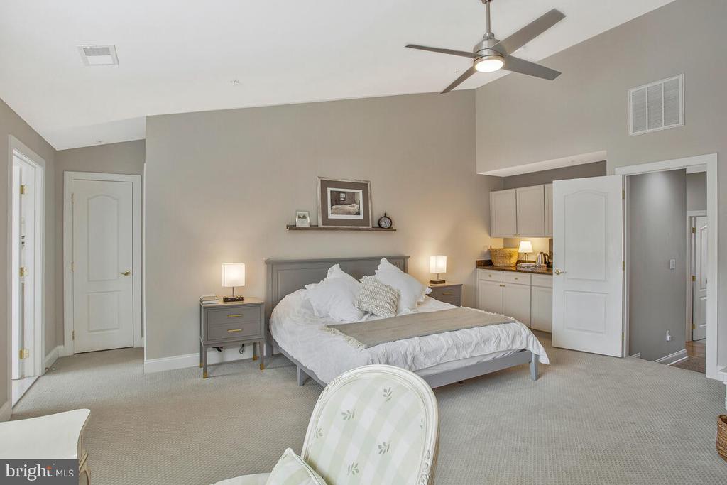 2707 Merlot Ln