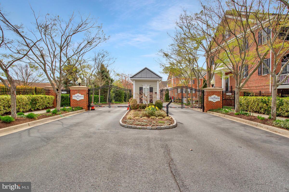 2707 Merlot Ln