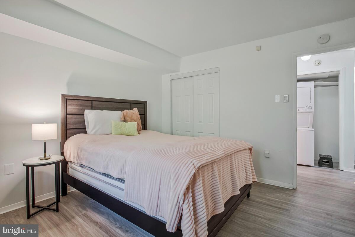 211-B Victor Pkwy #B