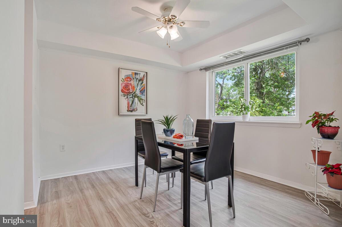 211-B Victor Pkwy #B