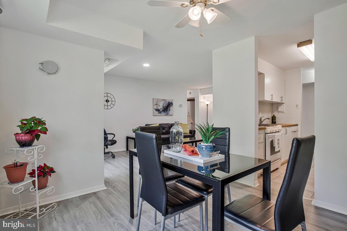 211-B Victor Pkwy #B