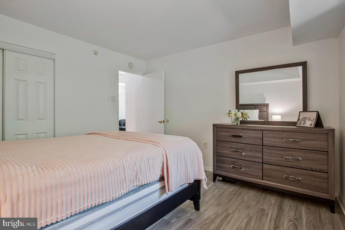 211-B Victor Pkwy #B