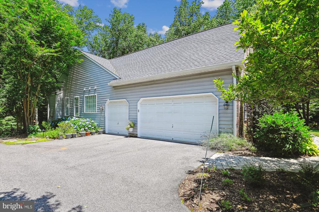 1180 GUMBOTTOM ROAD