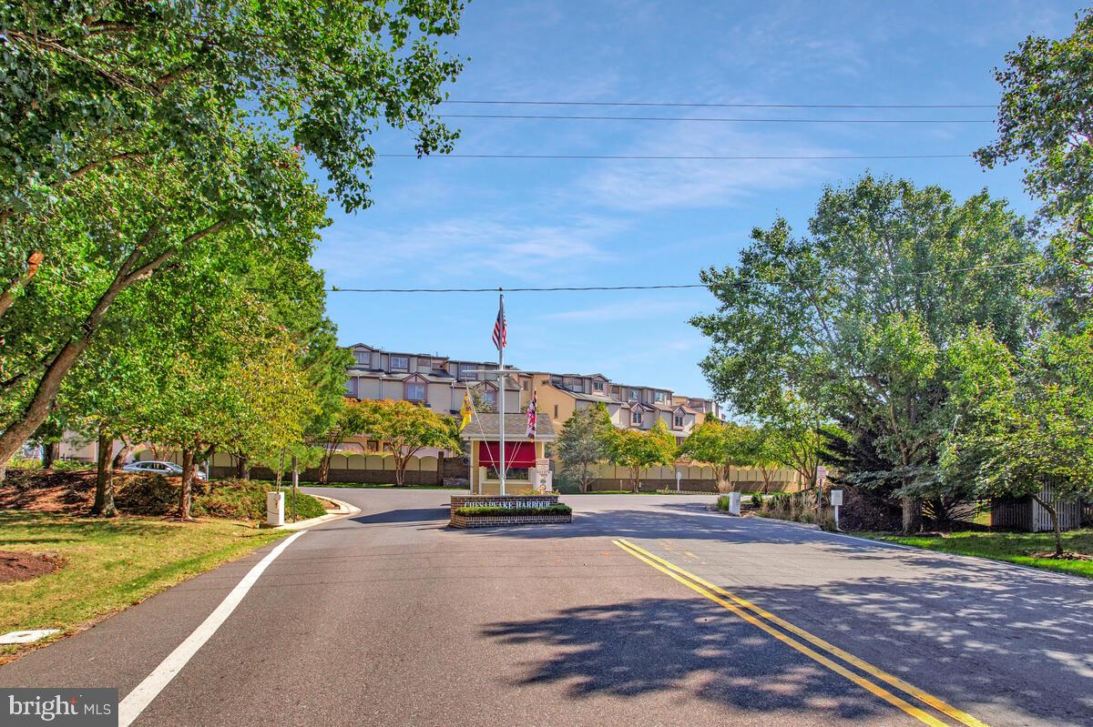 7002 CHANNEL VILLAGE COURT 101