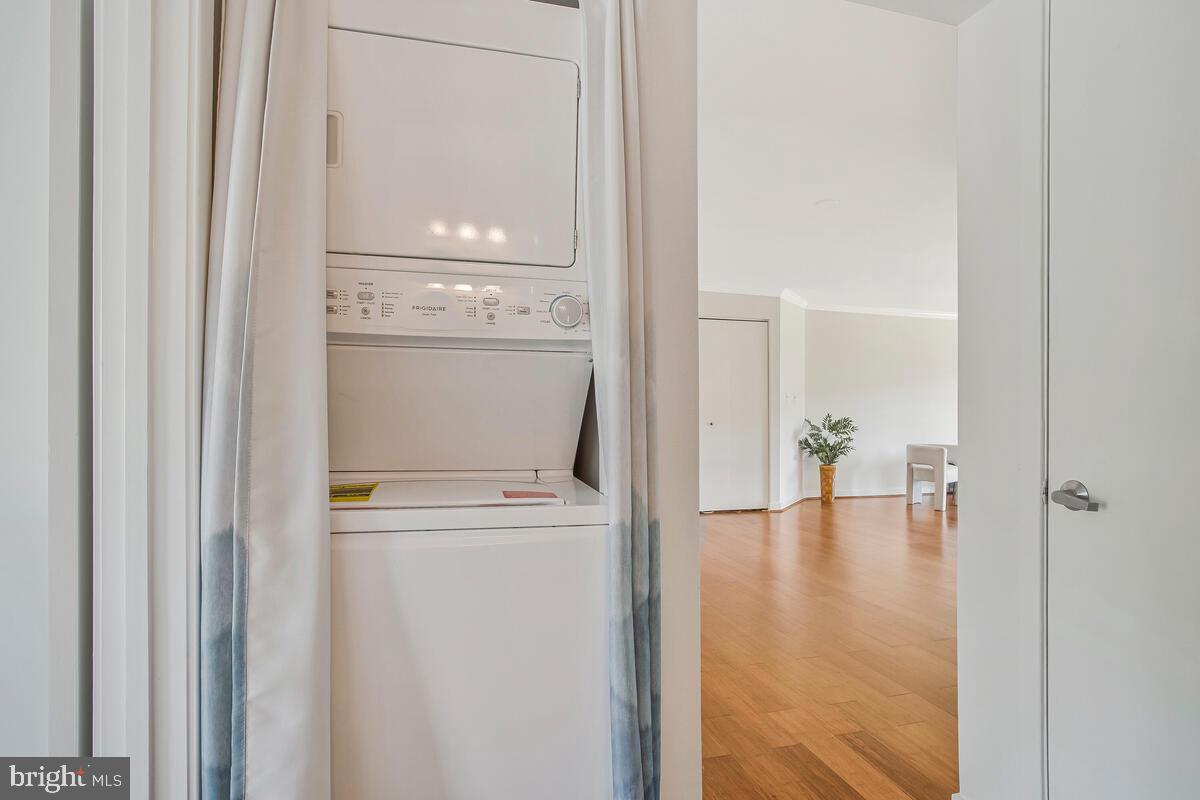 7002 CHANNEL VILLAGE COURT 101