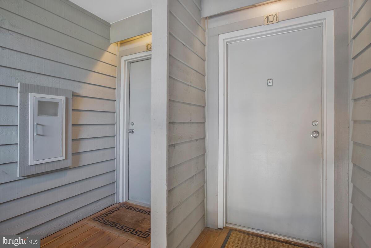 7002 CHANNEL VILLAGE COURT 101