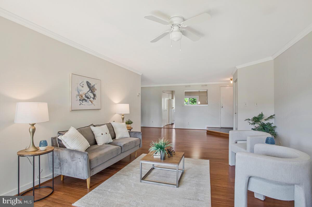 7002 CHANNEL VILLAGE COURT 101